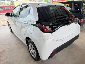 Toyota Yaris X Grade 2025