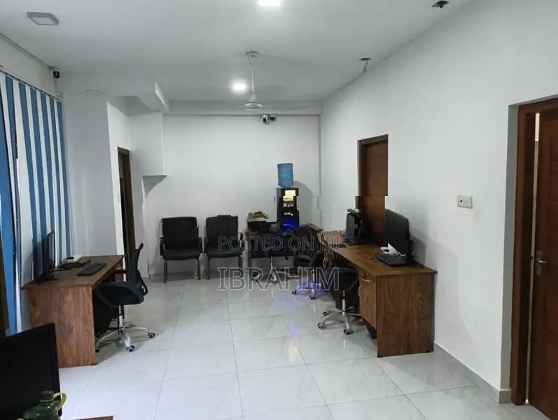 Office in Dehiwala on Ground Floor