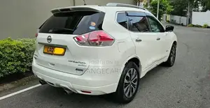 Nissan X-Trail Mode Premier: 2016