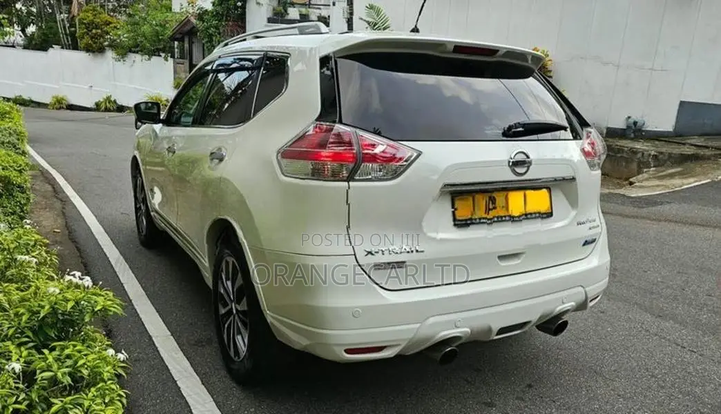 Nissan X-Trail Mode Premier: 2016