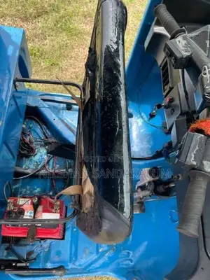 Bajaj RE 2011