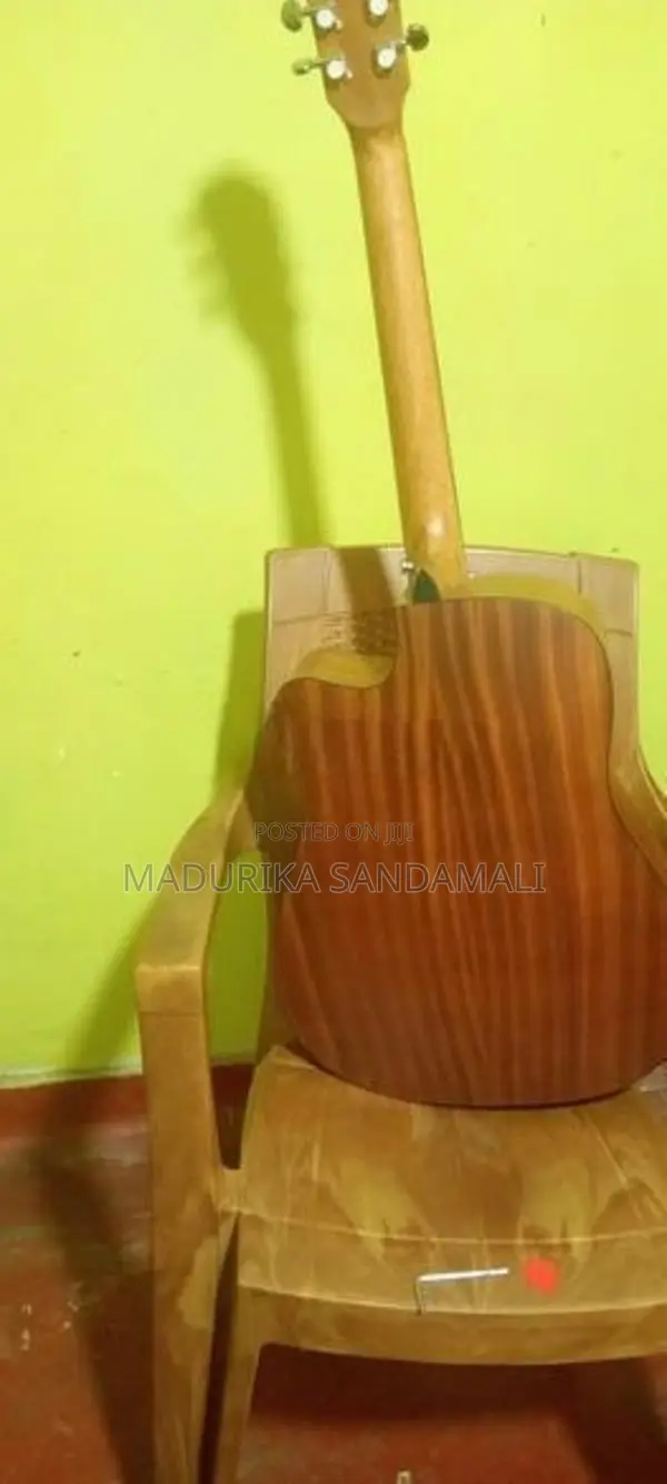Box Gitar