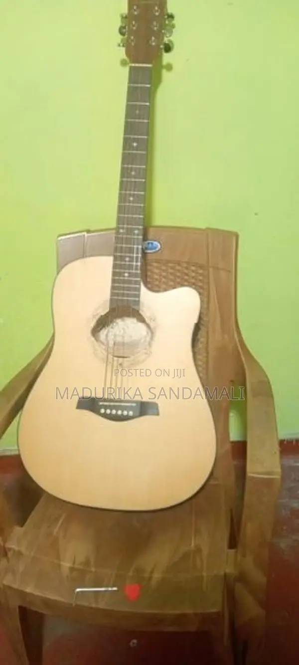 Box Gitar