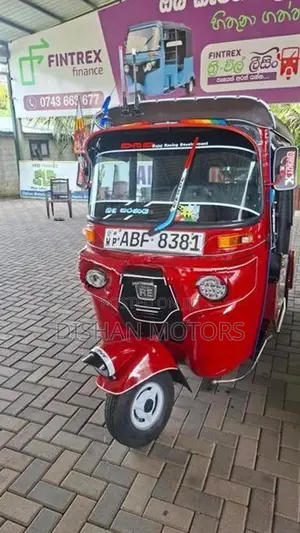 Bajaj RE 4 Stroke 2015
