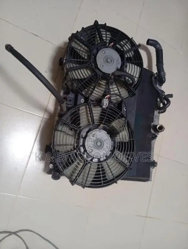 Toyota kDH Radiator with fan