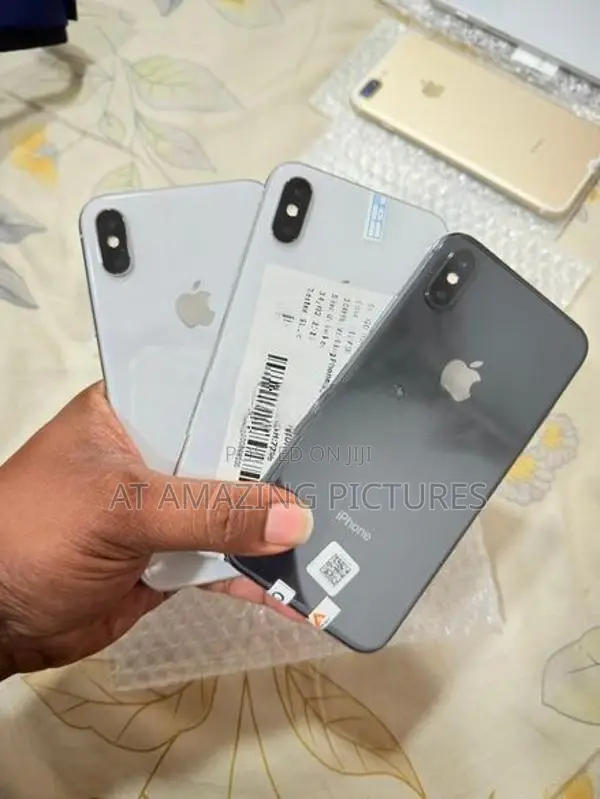 Apple iPhone X (Used)