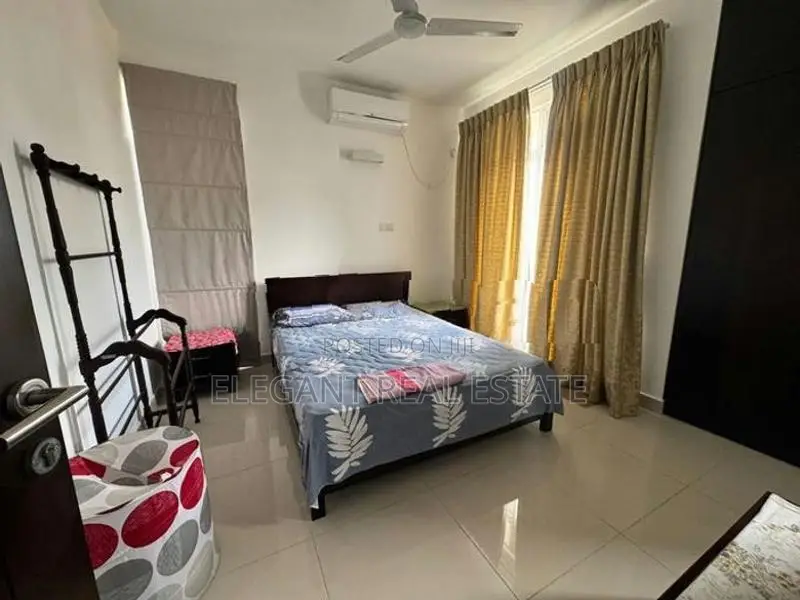 Vishnu Res - 04 Bedroom Apartment for Sale in Colombo 4 (A5260)