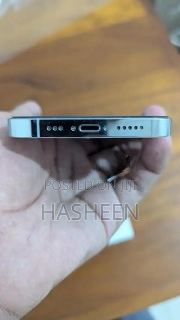 Apple iPhone 14 Pro (Used)