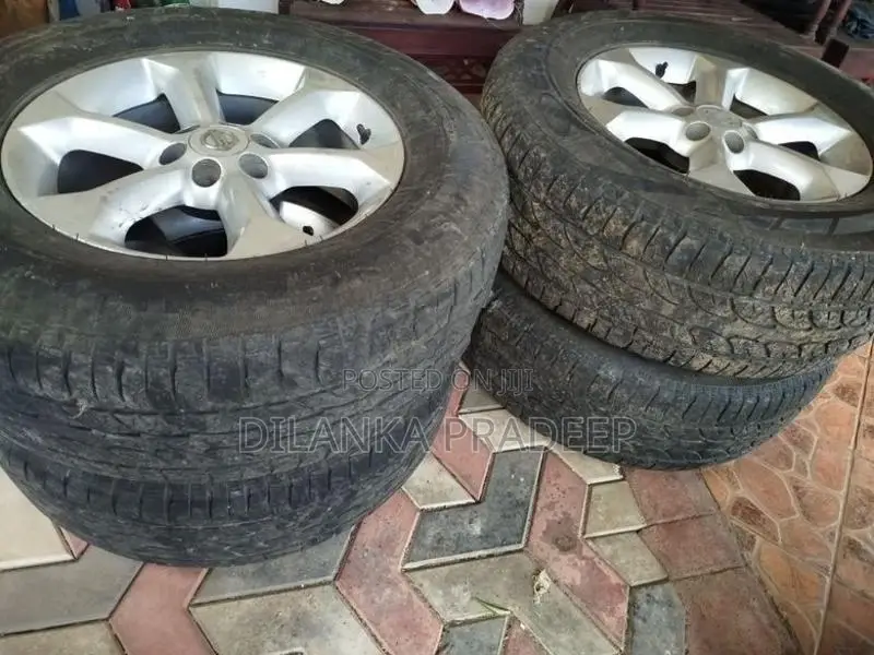 265/65/17 4 Tyres
