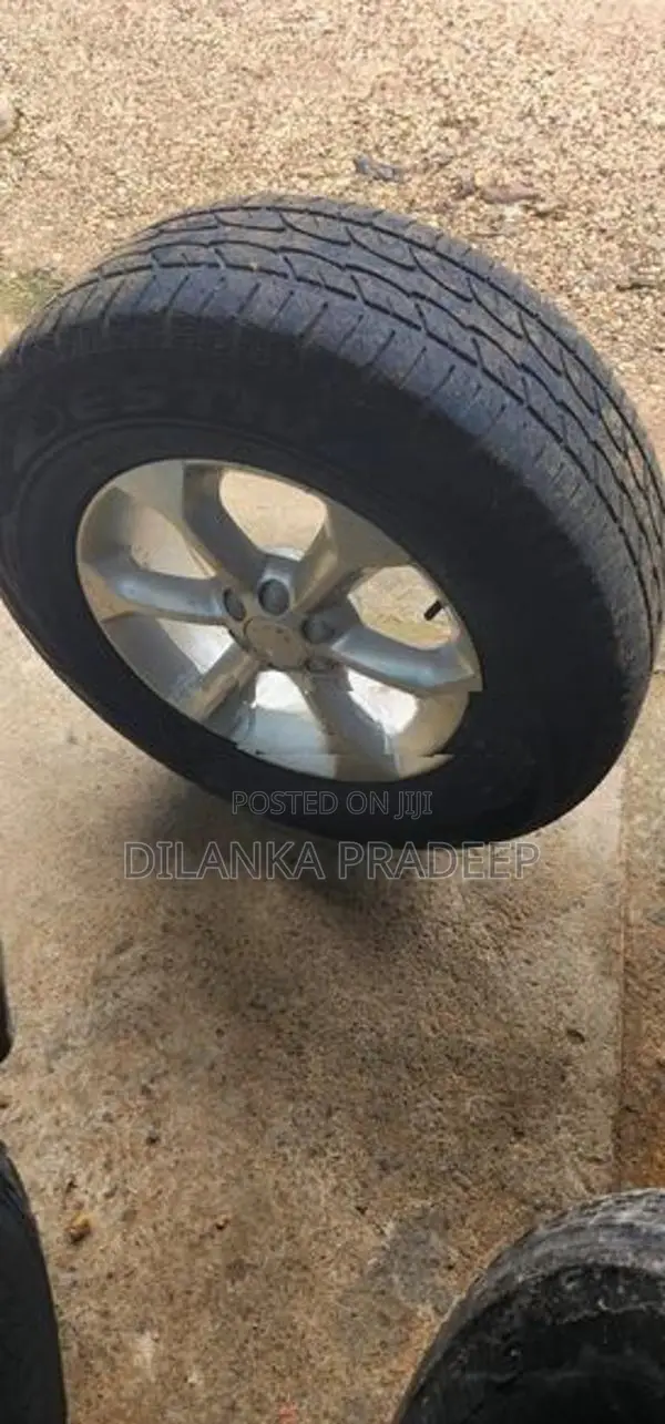 265/65/17 4 Tyres