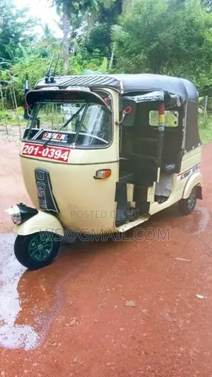 Bajaj RE 1995