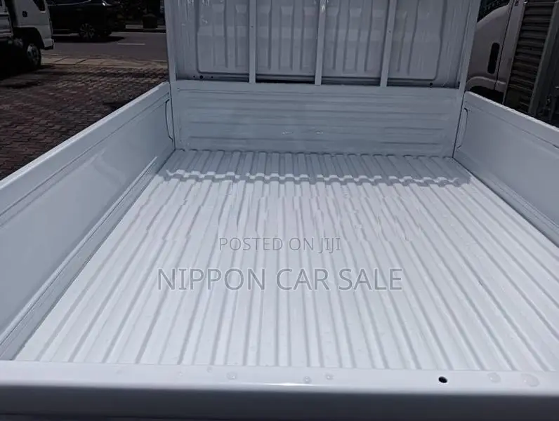 Nissan Atlas Just Low 2003