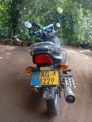 Bajaj CT100 2011