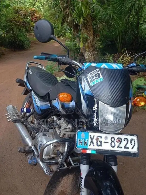 Bajaj CT100 2011