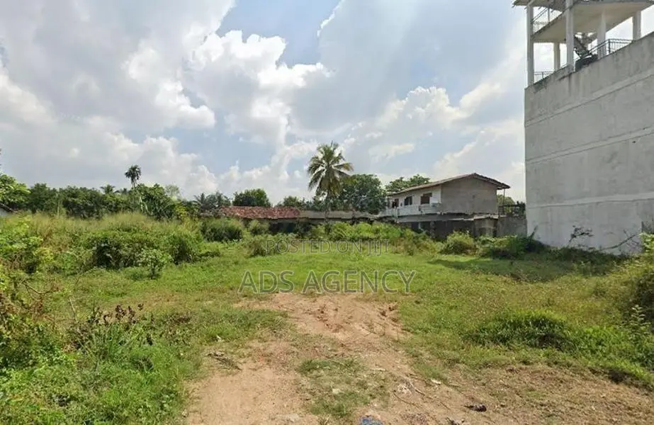 Land For Sale in Kaduwela – welivita