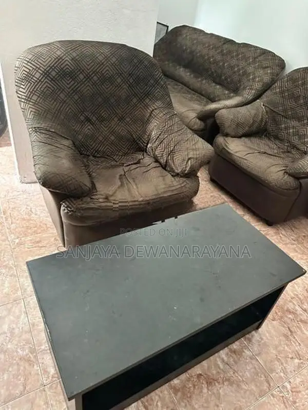 Singer Sofa Set