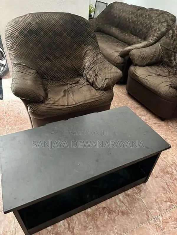 Singer Sofa Set