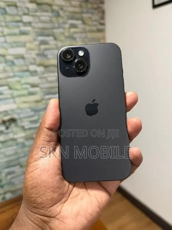Apple iPhone 15 128GB (Used)