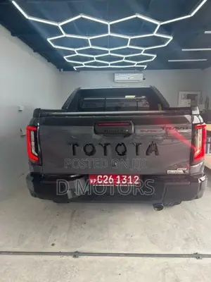 Toyota Hilux Travo 2026