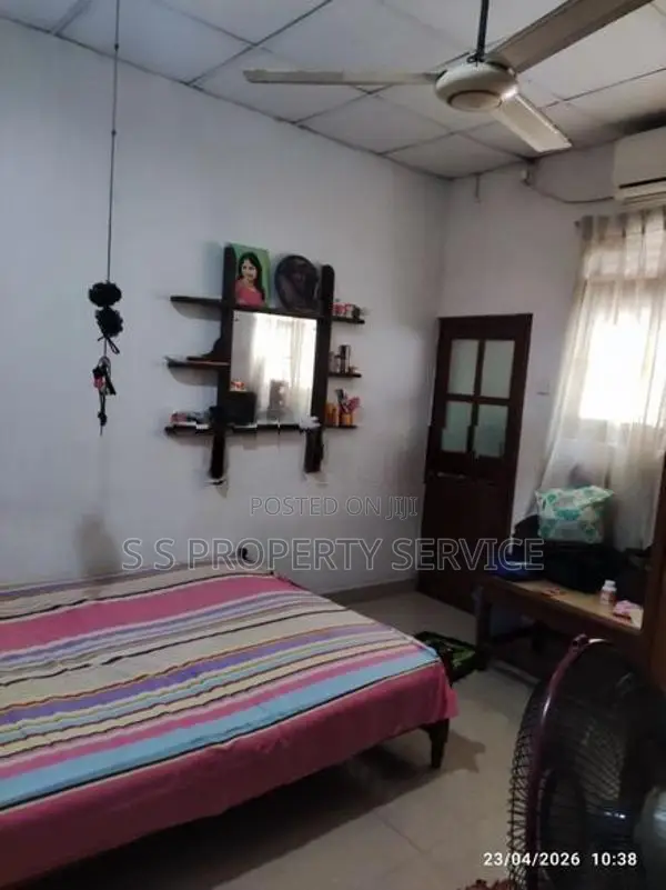House and three-storey dormitory building for sale in Malabe (SSPH-319