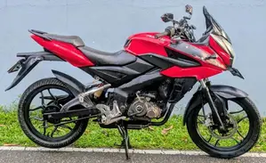Bajaj Pulsar AS 150 2015