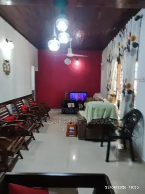 House and three-storey dormitory building for sale in Malabe (SSPH-319