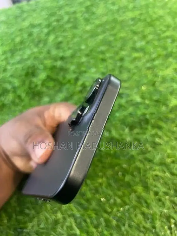 Apple iPhone 15 (Used)
