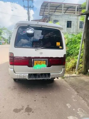 Toyota Dolphin 1998