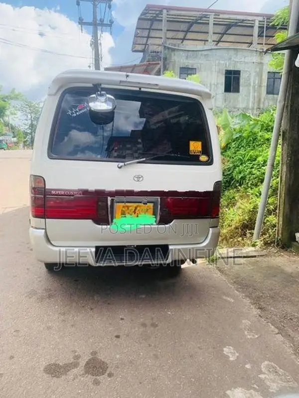 Toyota Dolphin 1998