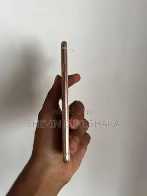 Apple iPhone 8 (Used)