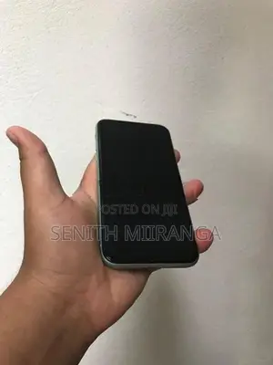 Apple iPhone 11 (Used)