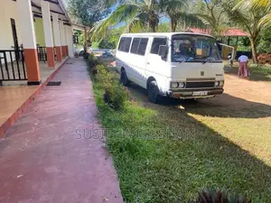 Nissan Caravan SD 23 1986