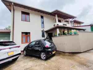 (SDS-507) Valuable Two Storey House Sale in Maharagama Temple Road