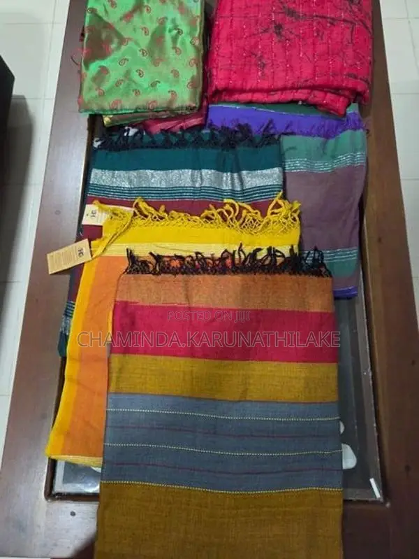 Beautiful Handloom & Wedding Sarees