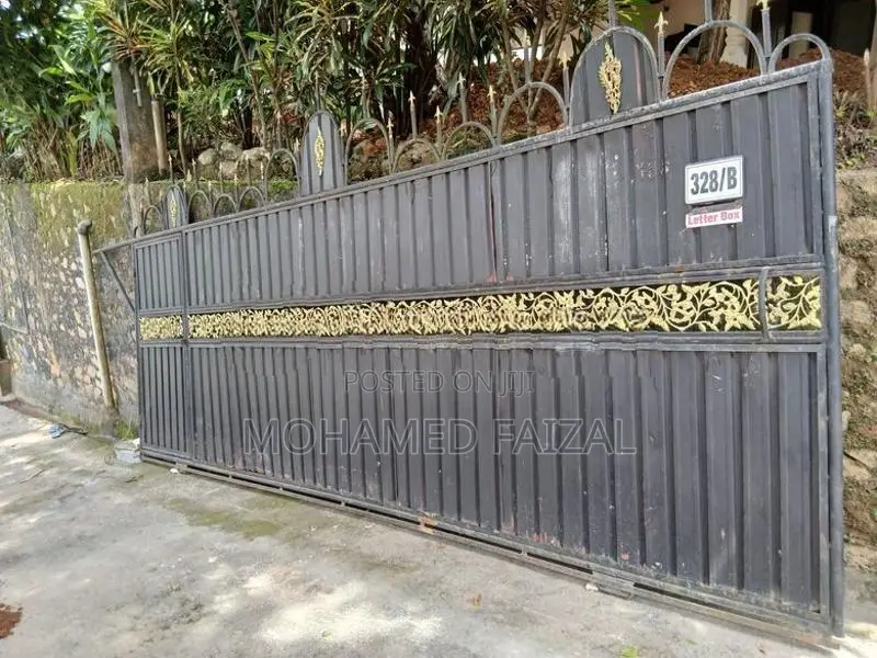 Sliding Gate