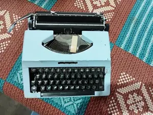 Manual Type Writer