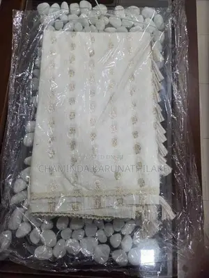 Beautiful Handloom & Wedding Sarees
