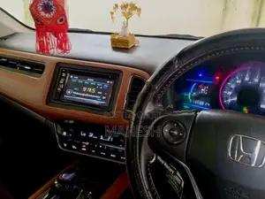 Honda Vezel 2014