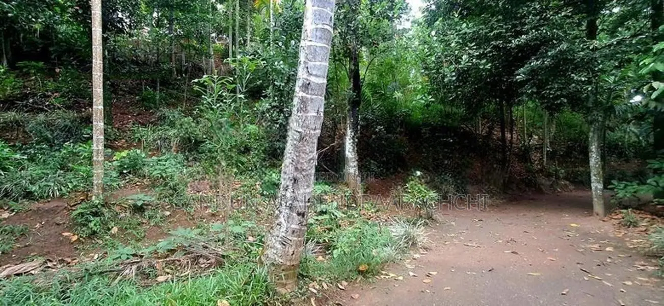Kandy Sirimalwatta10p Land for Sale