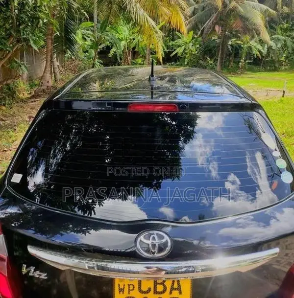 Toyota Vitz 2016