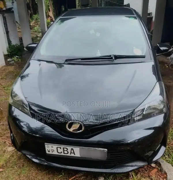 Toyota Vitz 2016