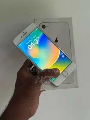 Apple iPhone 8 64GB (Used)