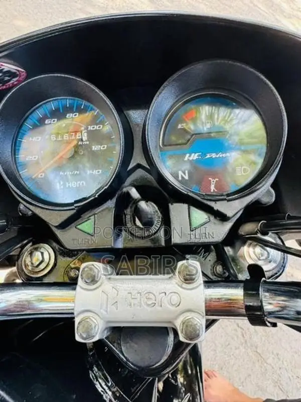 Hero HF Deluxe 2016