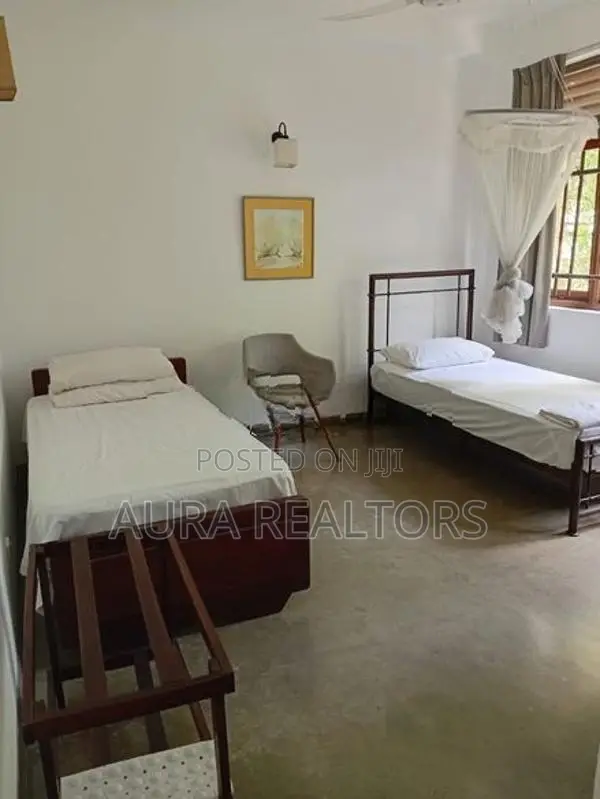 Two Storey House for Rent in Nugegoda ( P-96)