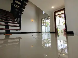 ණවමාදිලියේ ලස්සන දෙමහල් නිවසක් විකිනිමට කොටිටාවෙි(DR897)