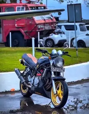 Suzuki Bandit 250S 2005
