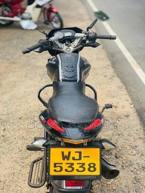 Bajaj Pulsar 135 WJ 5338 2011