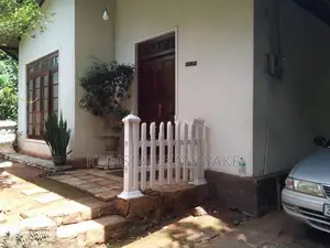 3 Bedrooms House for Sale-Kandy
