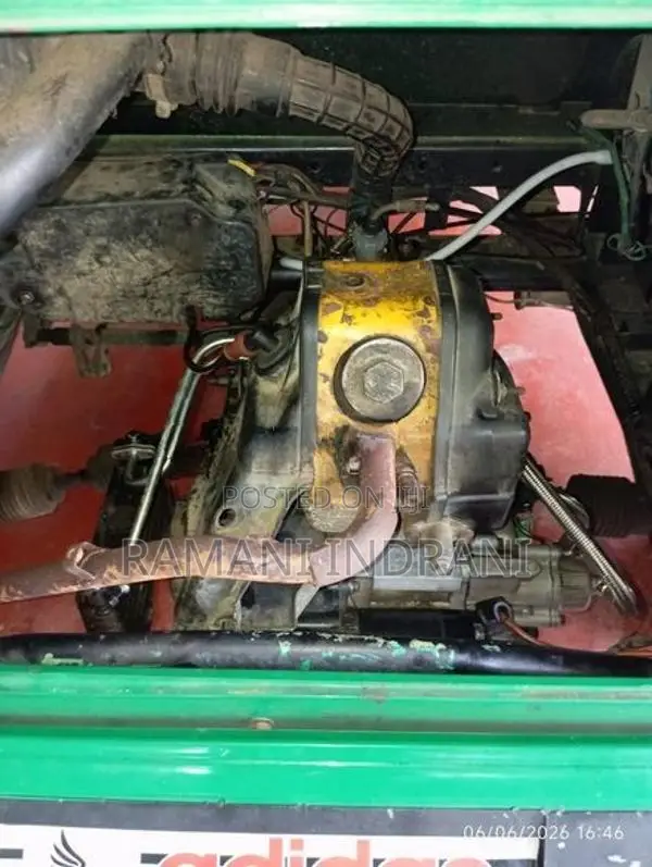 Bajaj RE 2010