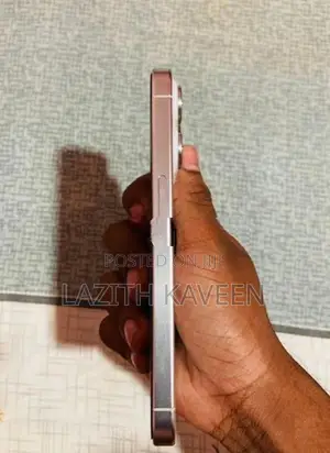 Apple iPhone 15 Pro (Used)